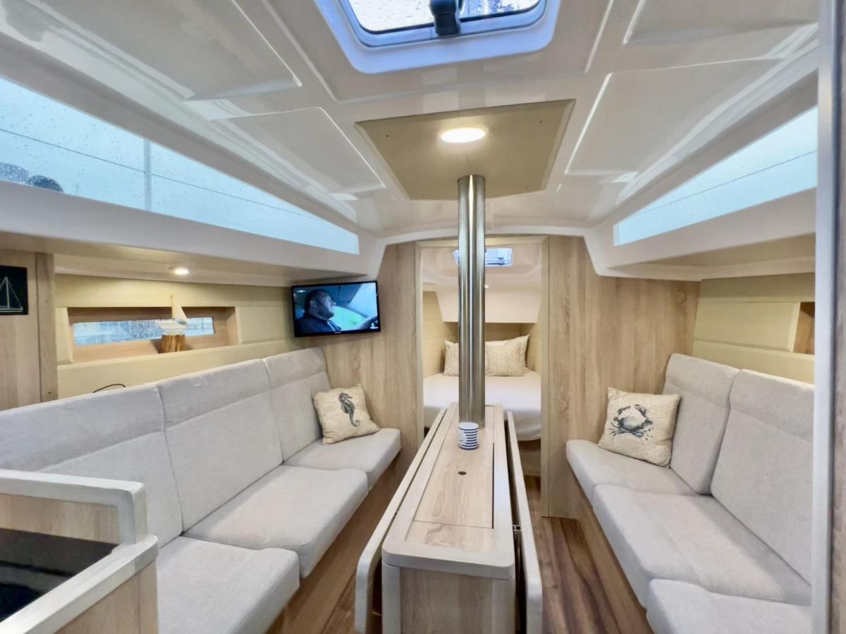 Hotel Hausboot Segelyacht Nui Burgtiefe auf Fehmarn Exterior foto